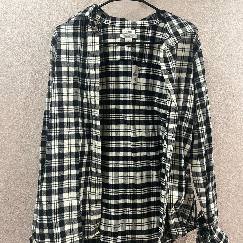 women’s flannel size small